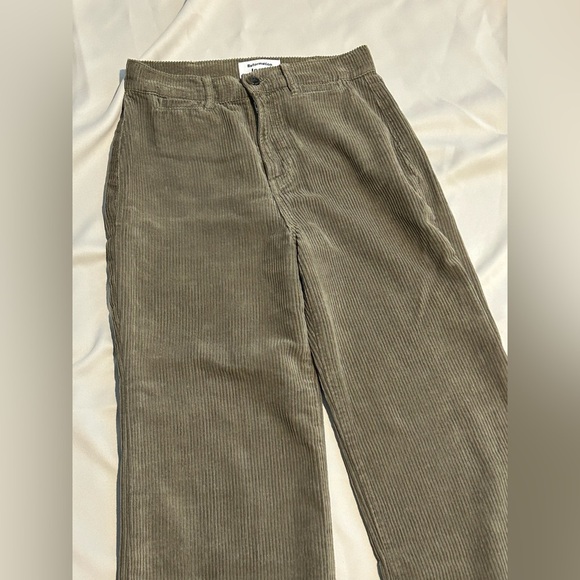 Reformation Jeans Logan Ultra High Rise Wide Leg Corduroy Pants - Size 26 - Picture 4 of 10